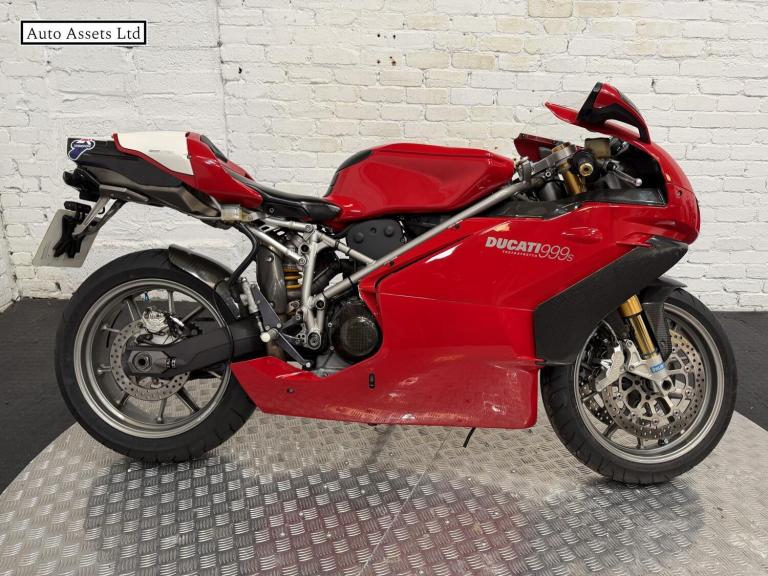 2003 Ducati 999 999 S Petrol Manual (136 bhp) Super Sports Petrol Manual