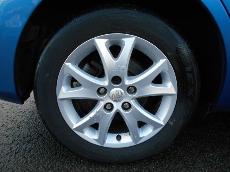 2012 Toyota Auris 1.6 V-Matic TR 5dr HATCHBACK Petrol Manual