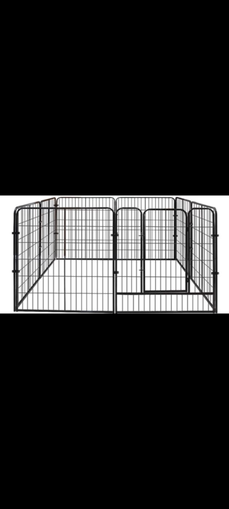 Sturdy metal cages in great condition