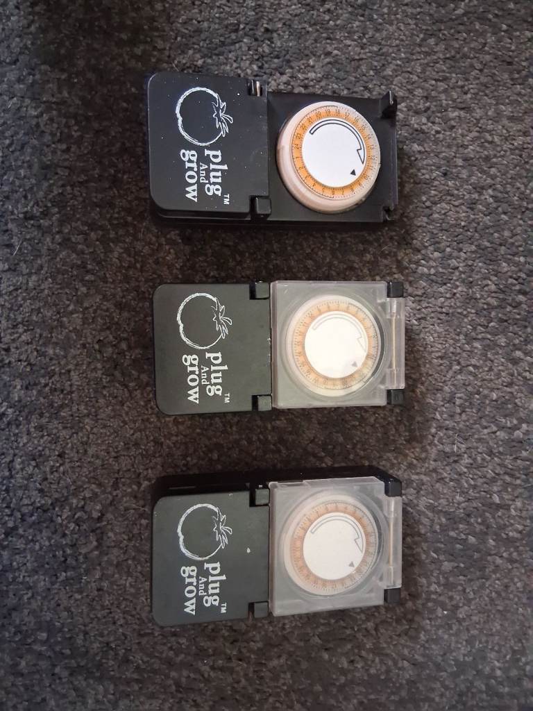 Hydroponic timers