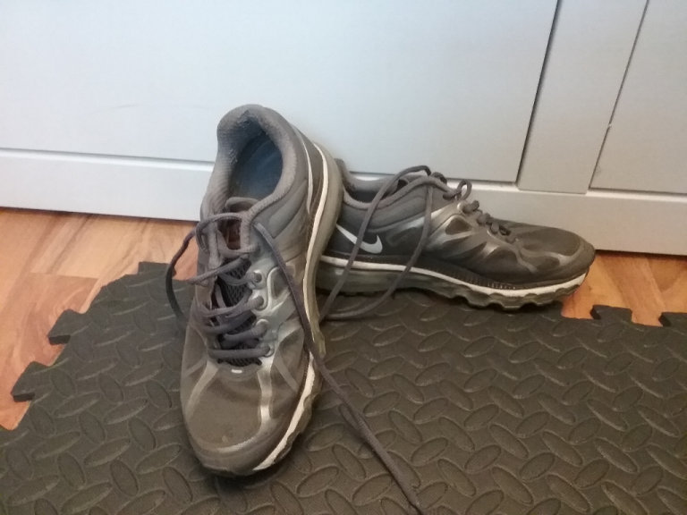 Nike Trainers Size -4- Grey