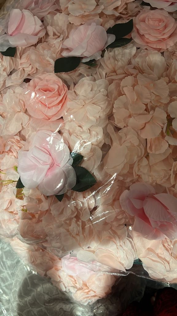 Artificial wall flowers panel 