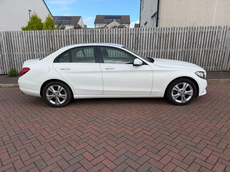 NEW SHAPE MERCEDES C220 DIESEL AUDI A4 BMW 320