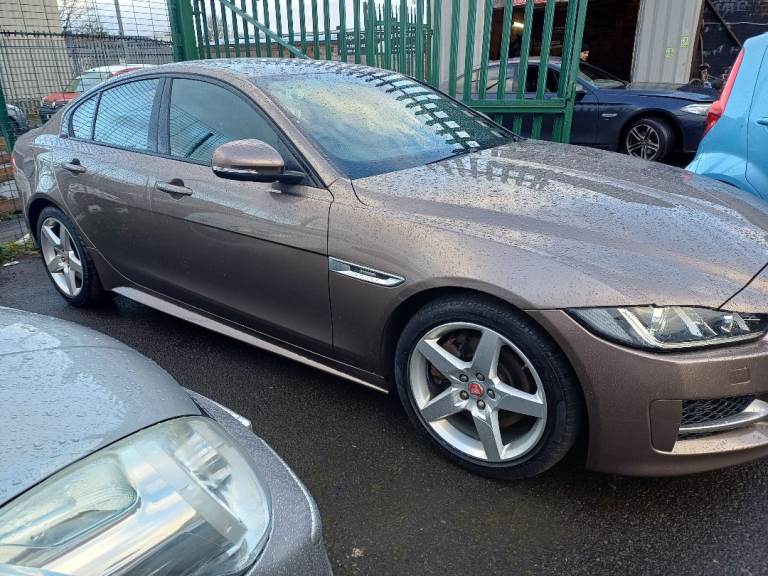 image for Jaguar, XE, Saloon, 2015, Other, 1999 (cc), 4 doors