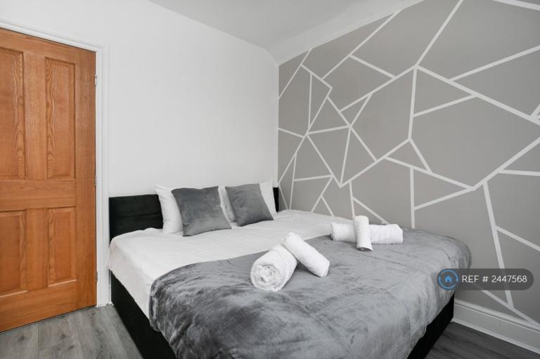 5 bedroom house in Chaucer Street, Leicester, LE2 (5 bed) (#2447568)