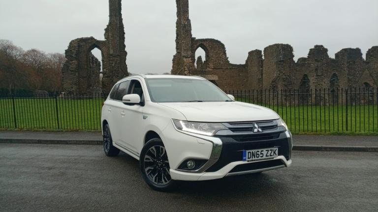 2015 Mitsubishi Outlander 2.0 PHEV GX4h 5dr Auto * 1 OWNER* 12 MTH MOT* ESTATE Petrol Parallel Ph...