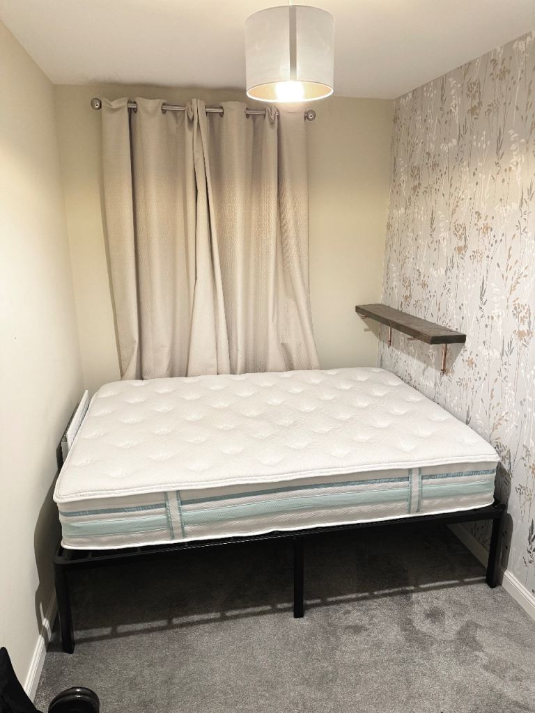 Double Bed frame & Pocket Sprung Hybrid Orthopedic Mattress - Great Condition!