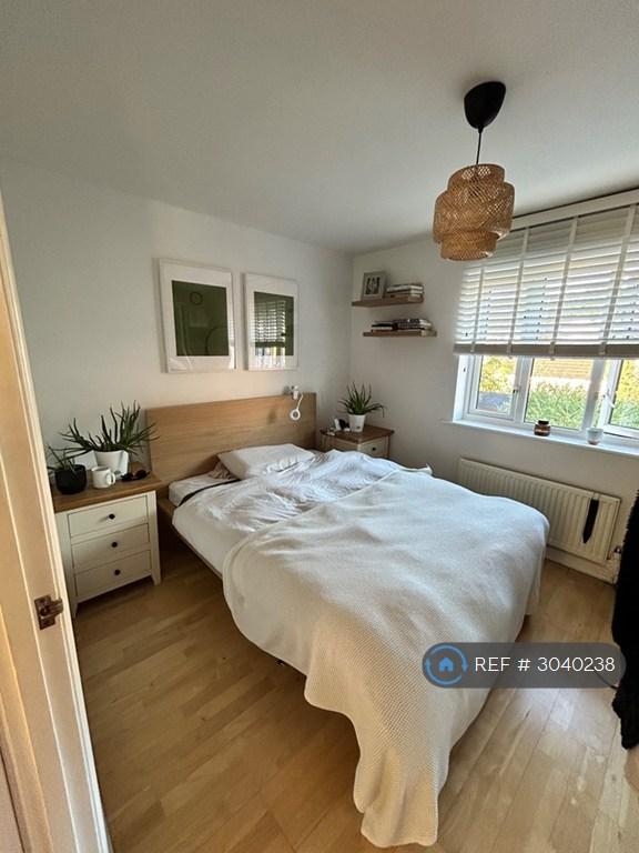 2 bedroom house in Loughton, Loughton, IG10 (2 bed) (#3040238)
