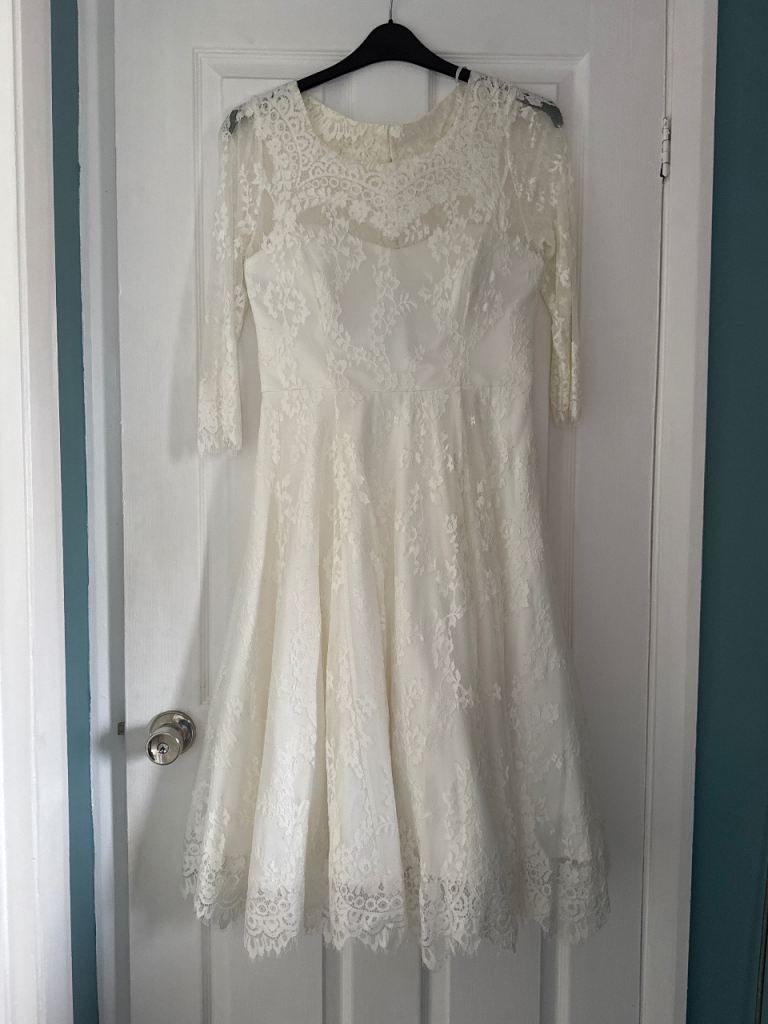 Phase 8 wedding dress