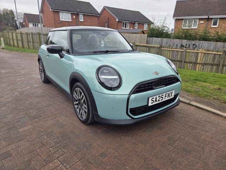 Mini Cooper C 2025 plate 