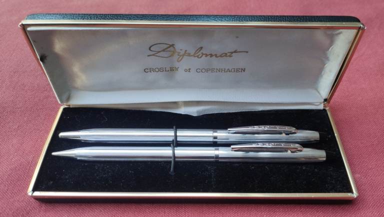 Vintage "Diplomat" Pen & Pencil set