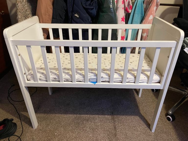 Mothercare Hyde crib cot bed