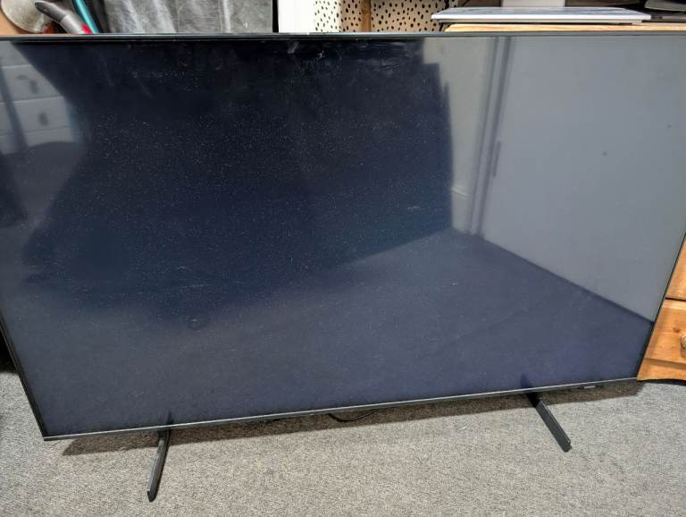 Samsung Crystal UHD 50-inch 4K Smart TV. Spares or repairs.