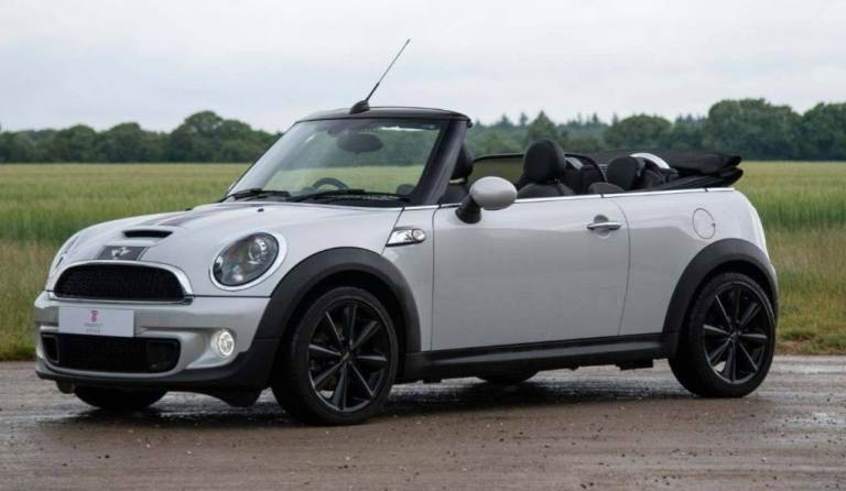 Mini, CONVERTIBLE, 2015, Manual, 1598 (cc), 2 doors - available December 2025
