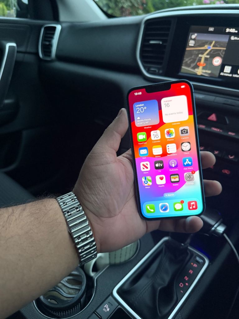 iPhone 13 