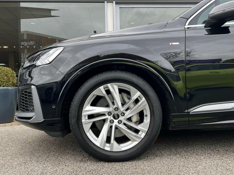 2024 Audi Q7 3.0 TFSI V6 55 Black Edition SUV 5dr Petrol Tiptronic quattro Euro 6 (s/s)  ESTATE P...