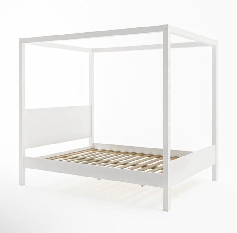 Wooden white poster bed………smoke free home