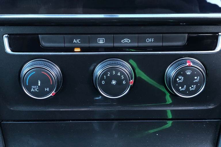 2017 Volkswagen Golf 1.4 TSI S 5dr Hatchback PETROL Manual