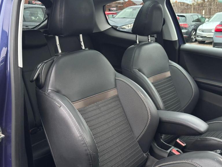 2013 Peugeot 208 1.2 VTi Intuitive Euro 5 3dr HATCHBACK Petrol Manual