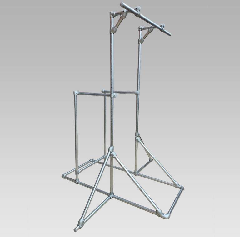 Pull up and dip station DIY kit. Made from 34mm Galvanised Steel pipe and clamps