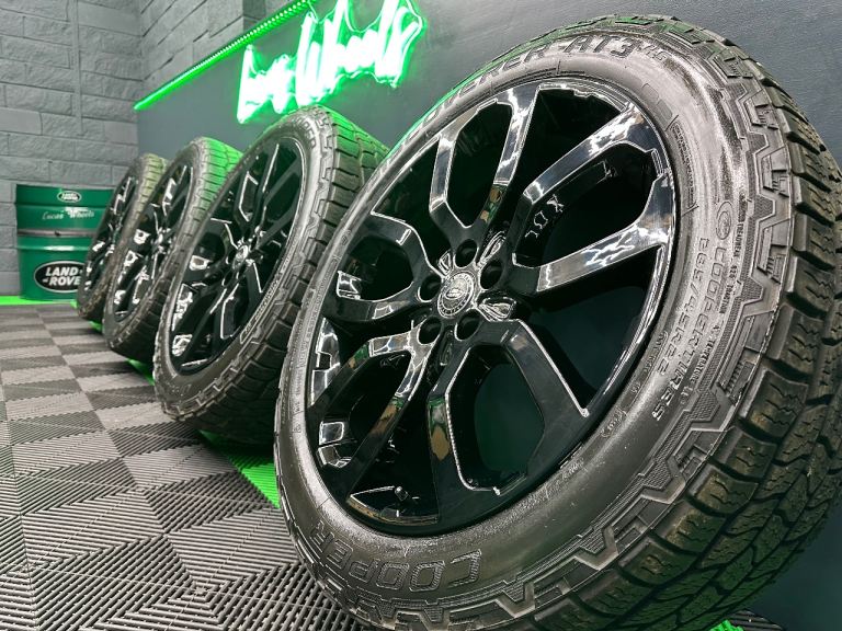 Discovery Range Rover Sport Vogue 22” style 5004 alloy wheels - powder coated black & Cooper AT’s!