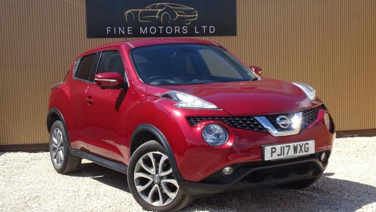 NISSAN JUKE 1.2 DIG-T Tekna Red Manual Petrol 2017