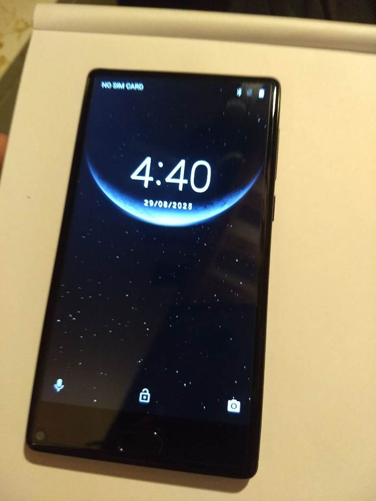 Leagoo KIICAA MIX smart phone. Dual sim, unlocked, 32GB, 3GB RAM, 5.5inch screen, WiFi, android