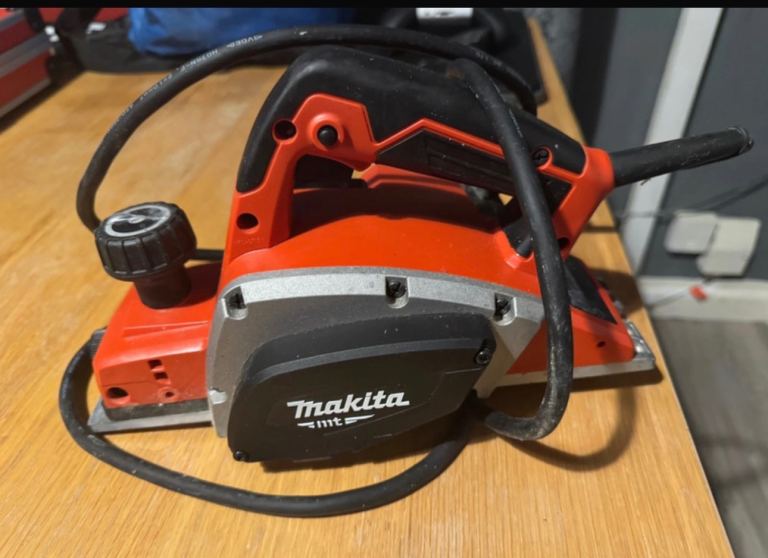 Makita M1901 Electric Planer – Good Working Condition
