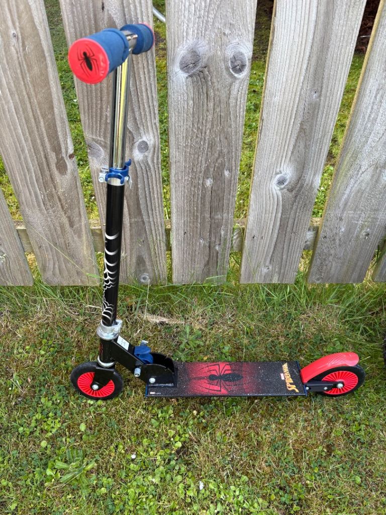 Kids Spider-Man scooter