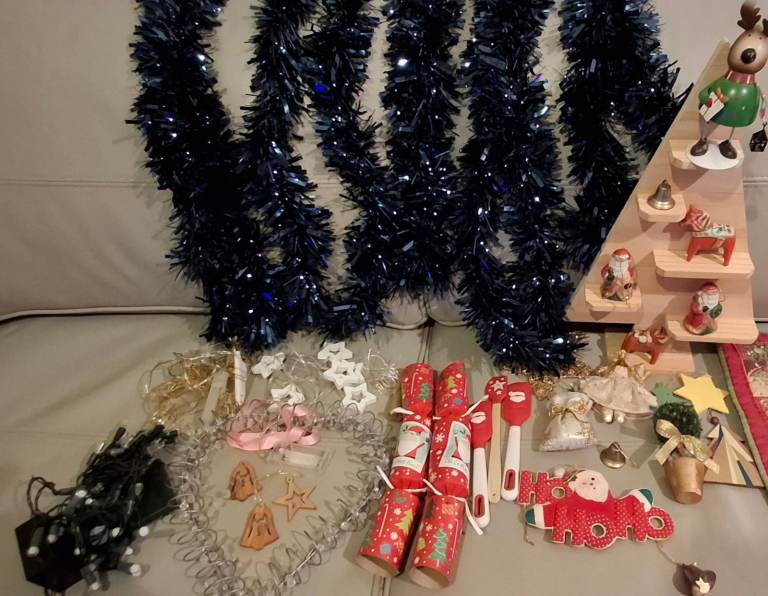 FREE Christmas decoration bundle