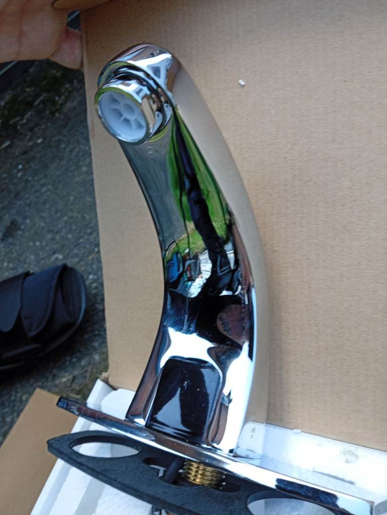 Brand New Chrome Mixer Tap for Bathroom Basin