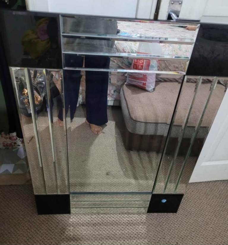 Mirrored Console Table with Black Edges – Good Condition