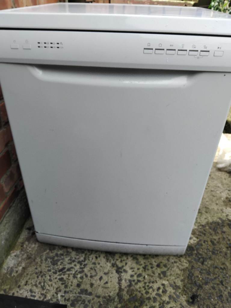 Dish washer 
