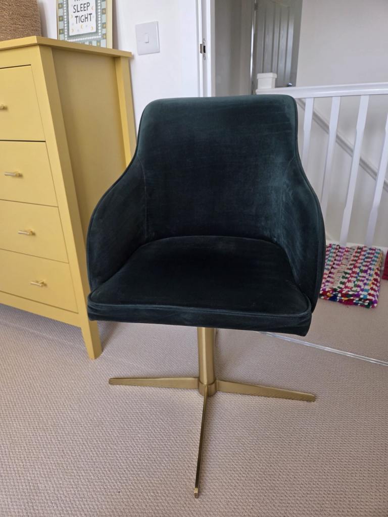 Stylish Green and Gold Upholstered Chair 