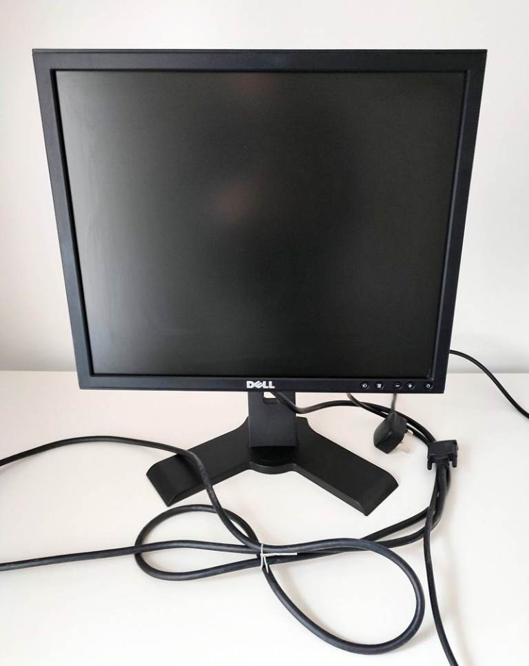 Dell Professional P190ST 19" LCD Monitor Black with Stand and various cables