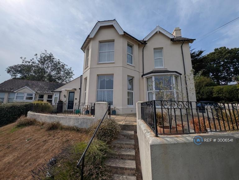 2 bedroom flat in Dawlish Road, Teignmouth, TQ14 (2 bed) (#3006541)