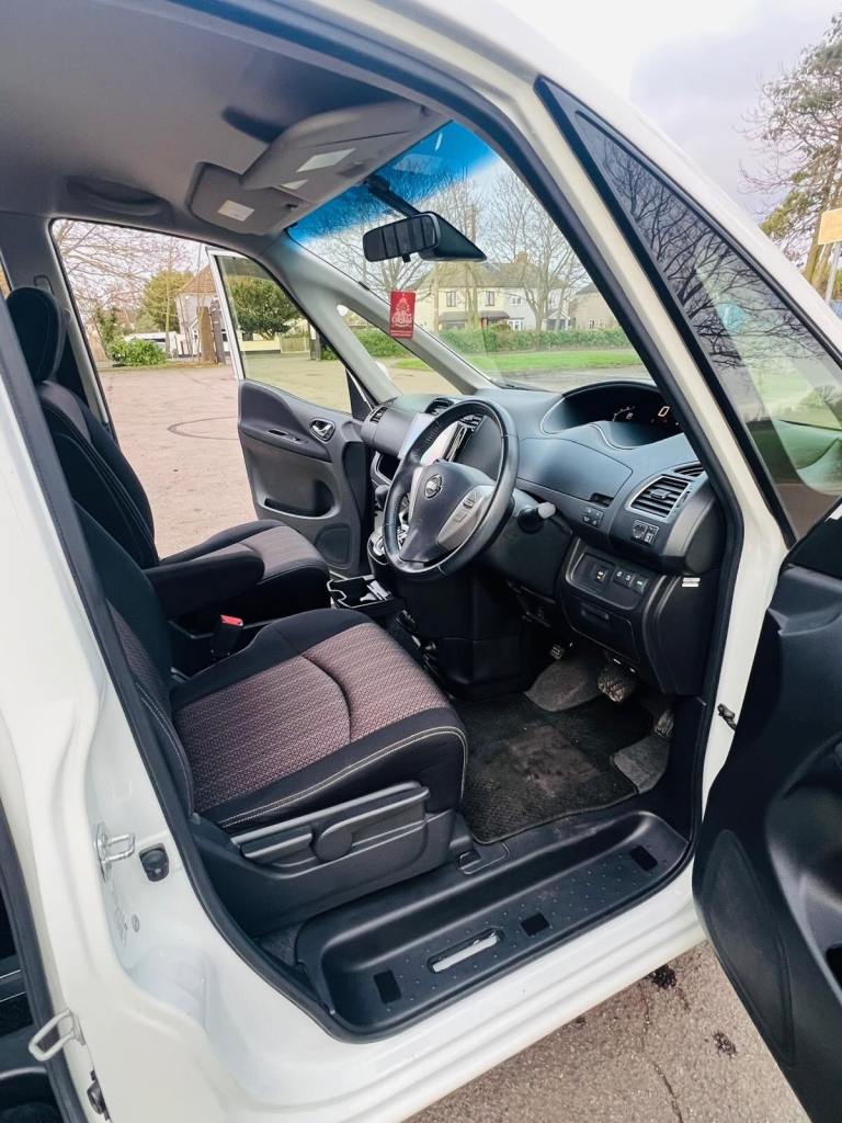 Nissan serena shybrid 2015 automatic 8seats