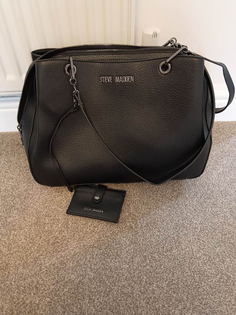 Brand New Steve Madden Black Leather Handbag with Card Holder – BNWOT 