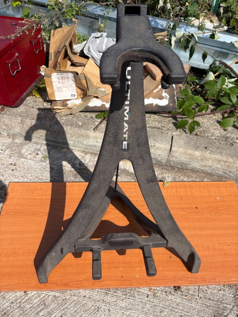 Guitar Stand