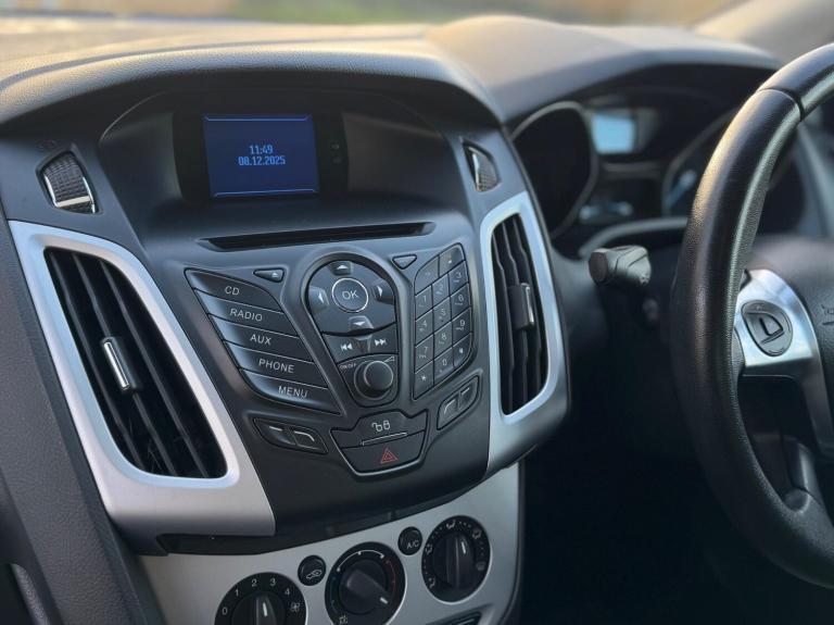 2012 Ford Focus 1.6 TDCi 115 Zetec 5dr HATCHBACK DIESEL Manual