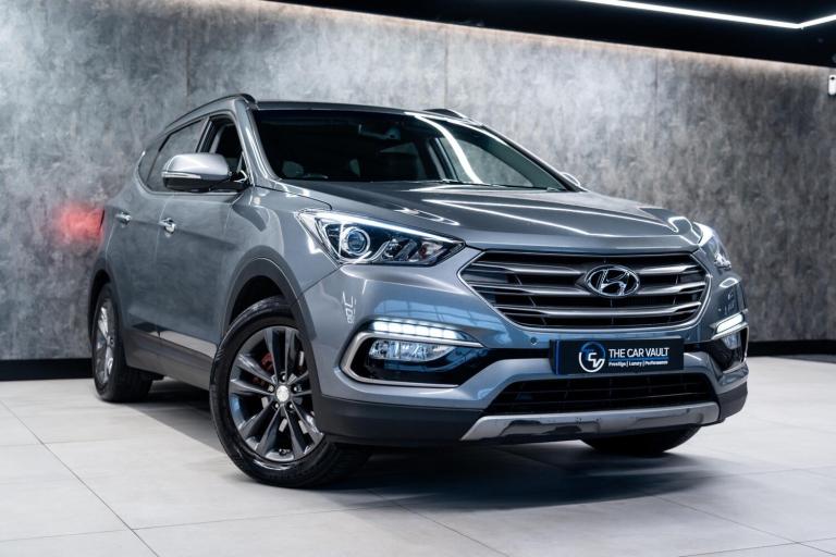  Hyundai Santa Fe 2.2 CRDi Blue Drive Premium Auto 4WD Euro 6 (s/s) 5dr (7 Seat) Diesel Automatic