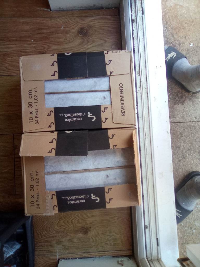 New Ceramic Wall Tiles 10x30 cm - 1.02 m² per box