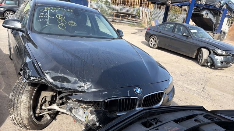 BMW 318D F30 F31 BREAKING HEADLIGHT DOOR MIRROR BOOTLIT WING SUSPENSION RADPACK SLAMPANEL