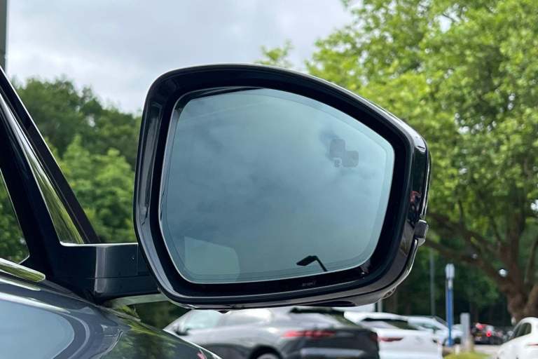 2025 Land Rover Range Rover Velar 2.0 D200 MHEV Dynamic SE SUV 5dr Diesel Auto 4WD Euro 6 (s/s) (...