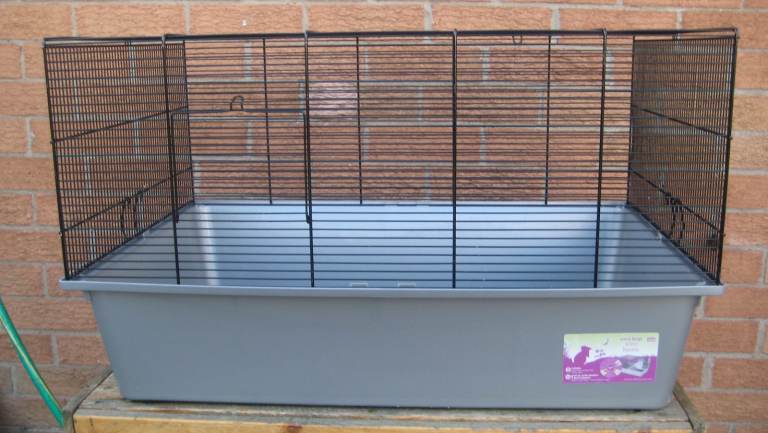 2 PET RODENT CAGES PLUS ACCESSORIES, TRANSPORT BOXES, EXERCISE CAGE, TOYS, ETC.