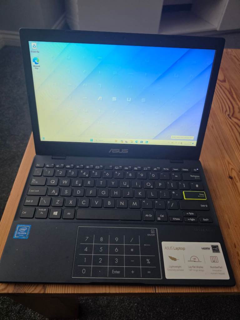 Asus mini laptop 