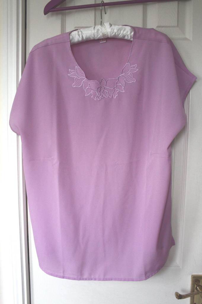 Women's Afibel Embroided Lilac Short Sleeves size 18,can be posted