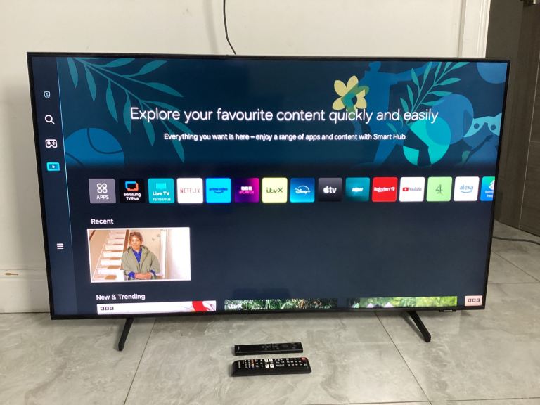  43” Samsung Crystal UHD 4K Smart TV – WiFi, Freeview, HDMI – £160 (Smethwick)