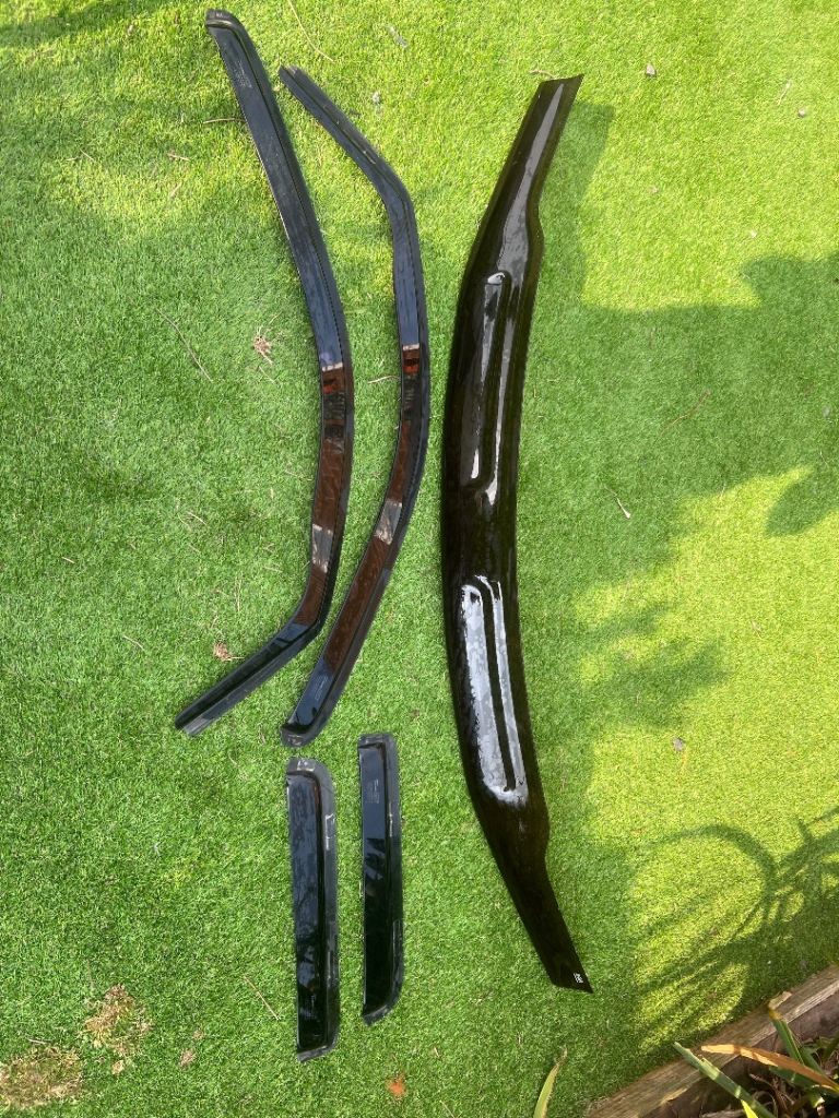 Nissan Navara wind deflectors