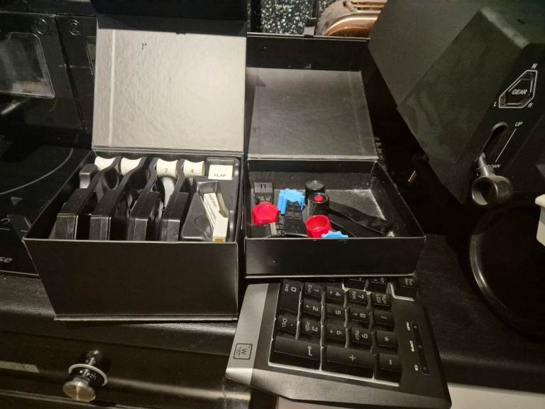 Honeycomb flight controls & Bravo Throttle Quadrant Flight Controls